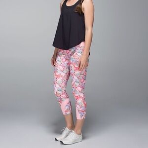 Lululemon Run Inspire Crop II Luxtreme Flowabunga Mini Multi/Bleached Coral
